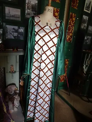 Ladies Dark Green Dress With Ivory Front Quilting Detail -  Plus Headdress • £35