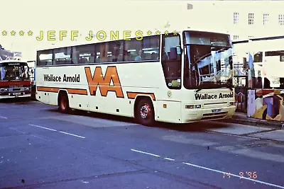 ORIGINAL 35mm SLIDE 9660-Wallace Arnold B10M/PLAXTON  M126UWY Cheltenham 14.9.96 • £3.60