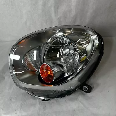 2011 - 2016 Mini Cooper Countryman Left Driver Side Halogen Headlight 9801033-05 • $195