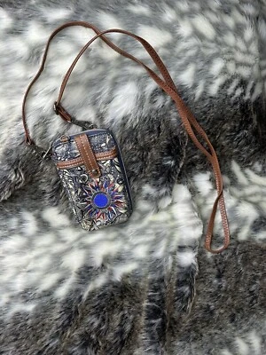Sakroots Small Crossbody • $0.99