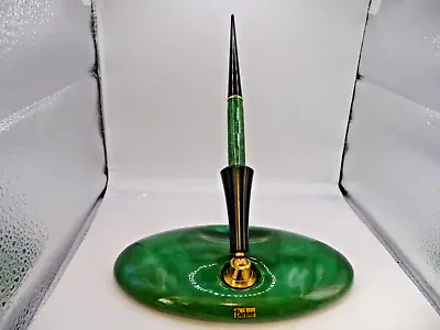 Parker Vintage Green Oval Desk Base With Pen-Green Duofold Pen-medium Point • $150