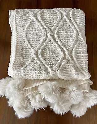 NICOLE MILLER Artelier Ivory Chenille Cable Knit Faux Fur Pom Pom Throw Blanket • £67.51