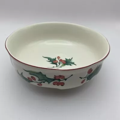 Villeroy & Boch Holly Bowl Soup Salad Christmas 5.75” Opening VITRO Porcelain • $34.95