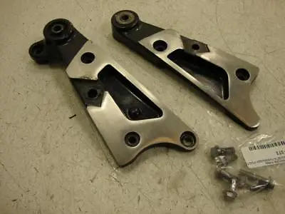 85-07 Yamaha V-Max VMX12 Vmax PASSENGER FOOT PEG FOOTPEG BRACKET BRACKETS 2 3 • $9.68