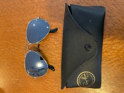 $60 • Buy Ray-Ban Aviators Mirrored Sunglasses 3025 All Gender Style