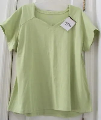 £20.16 • Buy New! Qvc Bob Mackie 2x 22/24w Avocado Green V-neck Pullover Knit Stretch T-shirt