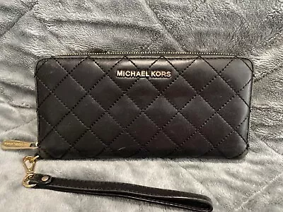 Michael Kors Jet Set Quilted Black Leather Wallet. Excellent Condition.  • $25