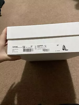 £299.99 • Buy Chloe Rylee Ankle Boots - Size 4 - New In Box - Free Shipping