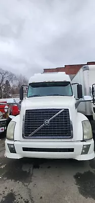 2013 Volvo VNL 64T670 • $16000