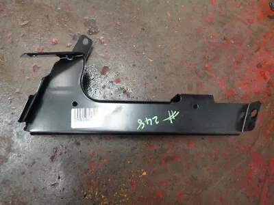 Mercedes-Benz R171 SLK OSR Boot Mount Bracket A1716390131  • $50.52