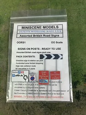 Mini Scene Models OORS1 Assorted British Road Signs • £6