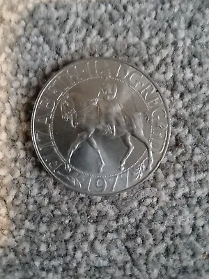 Collectable £5 Coin (Pound) • £2.99