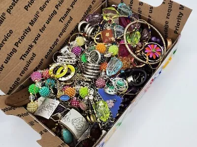 Costume Jewelry Mixed Lot - Y2K 2000s Aesthetic Colorful Vintage & Modern  • $20