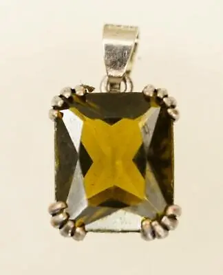 925 Sterling Silver Jewelry Olive Green Olvine Quartz Necklace Pendant • $17.99