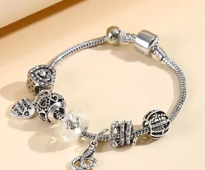  In The Style Of Pandora   Gorgeous Silver Look Sparkly Charm Bracelet • £3.75