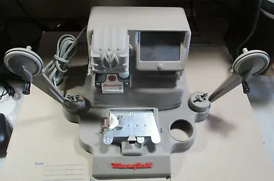 Mansfield Model 950 8mm Splicer Editor • $49.99