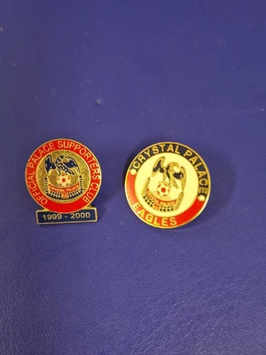 £9.49 • Buy CRYSTAL  PALACE  F C  -  2  X   OLD  COLLECTABLE  Football  Pin  BADGES
