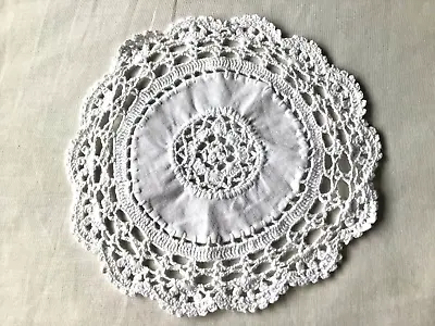 Vintage Lovely Part Hand Crocheted Part Cotton White Round Doily Handmade • £2.99