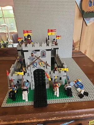 Vintage LEGO Lion Knights King's Castle 6080 - 100% Complete Minifigures • $175