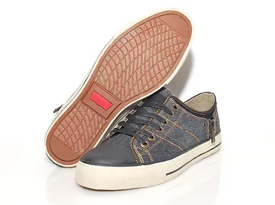 LEVIS  515069-01A ZIP EX LO Mn's (M) Black Denim Canvas Skate Shoes • $12.99