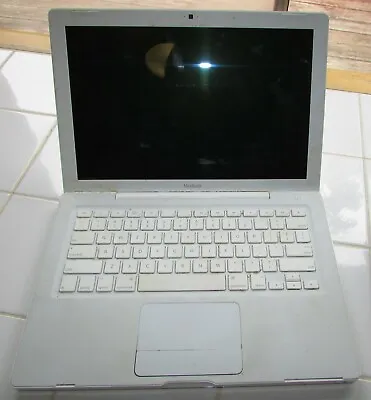 MacBook Non-working For Parts Only 2008 Model: A1181 13-inch • $59.98