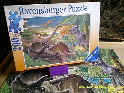 200 Lg Pc Ravensburger Puzzle--prehistoric Animals--complete 1992 Release • $5.99