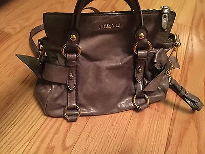 $600 • Buy 100% Auth MIU MIU VITELLO LUX LEATHER MINI GREY BOW SATCHEL MESSENGER BAG