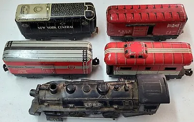 Louis Marx  Electric Train Engine And 4 Cars • $59.99