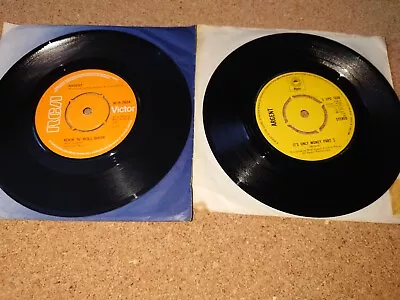 Argent: 2 Vinyl 45 Singles. It's Only Money Part 2/Rock N Roll Show. NM. • $12.44