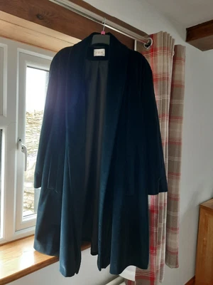 £18 • Buy Ladies Coat Size 12 Black Swing Coat Vintage