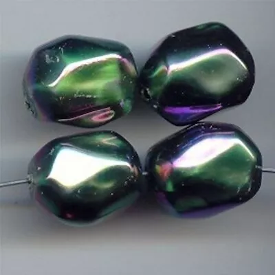 12 VINTAGE GREEN AB ACRYLIC 20x15mm. FACETED NUGGET BEADS 5081 • $3.37