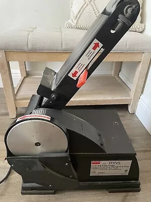 Dayton 4”x6” Belt & Disc Sander 1/3 HP 1700 RPM Model 1FYV5 • $100