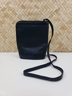 WILSONS LEATHER Maxima Vintage Small Black Leather Crossbody Bucket Bag Purse • $19.79