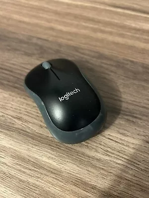 Logitech M185 Wireless Mouse 2.4GHz With USB Mini Receiver - Used • £5
