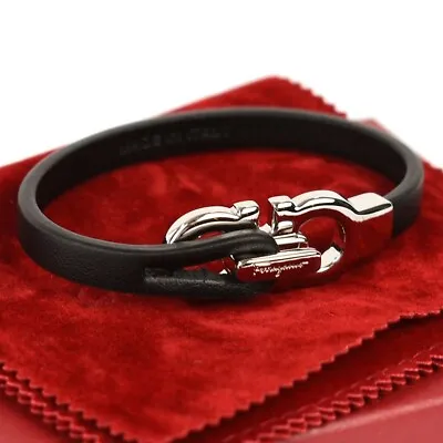 SALVATORE FERRAGAMO Mens Black Leather GANCINI Clasp Bracelet Italy NWT • $289.99