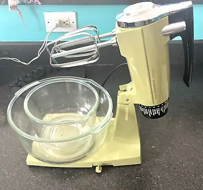 Vintage Sunbeam Mixmaster Stand Mixer 12 Speed + 2 Bowl  Beaters Avocado Green • $48.99
