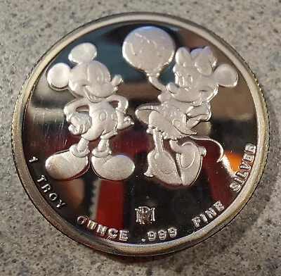 Disney Around The World 1988 Silver Coin 1 Troy Ounce 999 Mickey Mouse & Minnie • $54.99