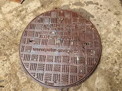 Reclaimed Round Cast Iron Manhole Drain Cover 475mm & Frame FREE P&P Keyhole • £90