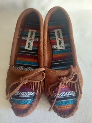 Minnetonka Moccasins Kilty Hard-sole Boho Arizona Fabric Sz 7.5 • $19.95