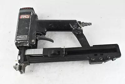 Senco SLS20 M06-17 Pneumatic Staple Gun 58-7 • $50