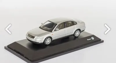 Vw Passat B5 3bg Sport V6 2.8 4-motion Reflex Silver 1:43 Schuco (dealer Model) • $186.70