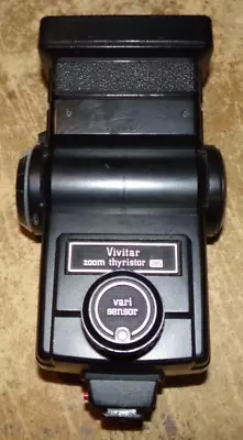 Vintage Vivitar Thyristor 285 Camera Flash No Cord Untested Good Used • $15.99