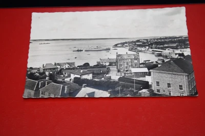 £0.75 • Buy Vintage  Postcard 1950-60's, Milford Haven , Pembrokeshire, Wales