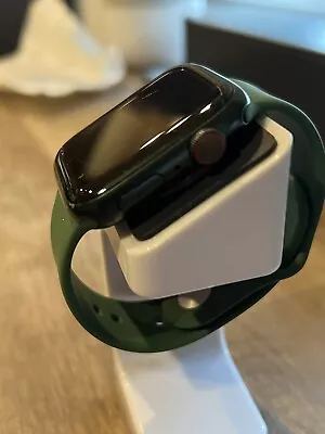 Apple Watch Gen 7 Series 7 Cell 45mm Green Aluminum - Clover Sport Band • $190