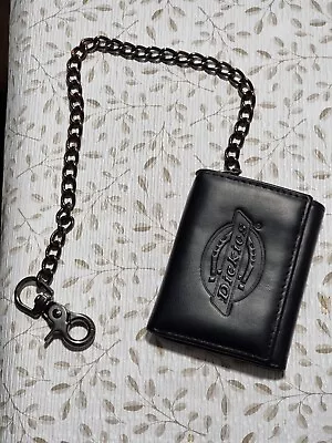 Dickies Men's Leather Chain Trifold Classic Capacity Wallet Black • $14.99