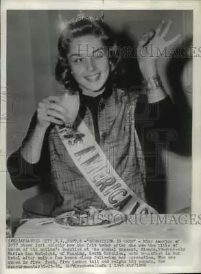 1956 Press Photo Marian McKnight South Carolina Crowned 1957 Miss America • $12.99
