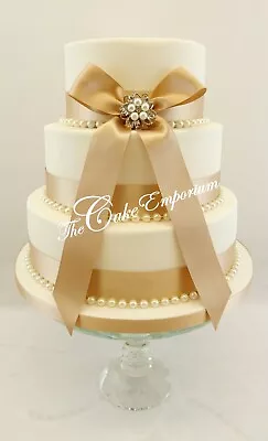 £15.99 • Buy WEDDING CAKE PEARL BROOCH WITH 35mm DOUBLE SATIN RIBBON & PEARLS CAKE TOPPER SET