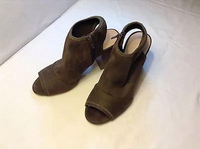 Apt 9 Women's  Chunky Heel  Size 7 1/2 • $9.99