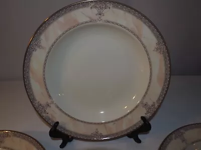 Mikasa Serving Bowl And 3 Soup/Salad Bowls Venetian Marble Discontinued LAC82 • $38