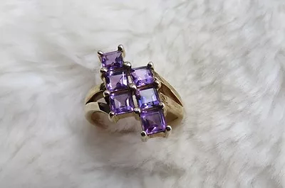 9CT 375 Yellow Gold Twist Six Square Cut Amethyst Ring Size N • $180.54